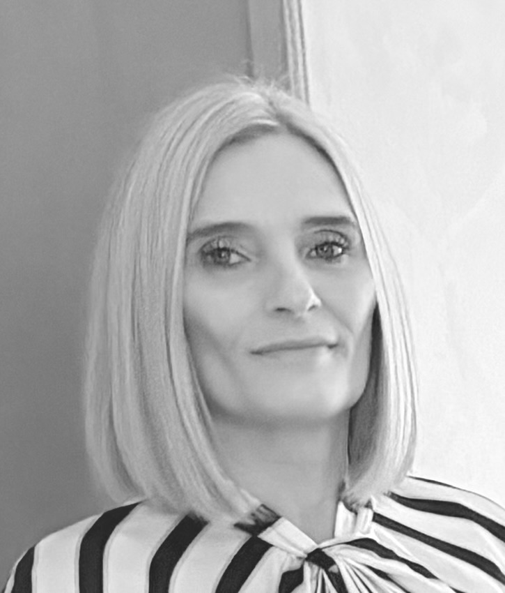 Marita Debess Magnussen : Aðalskrivari